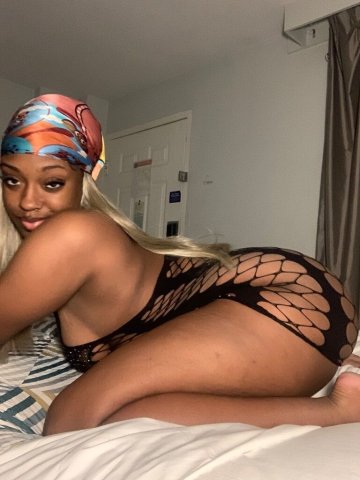 NEW TO THE AREA YOU THINK YOU CAN MAKE ME 😩 - 18 - 1