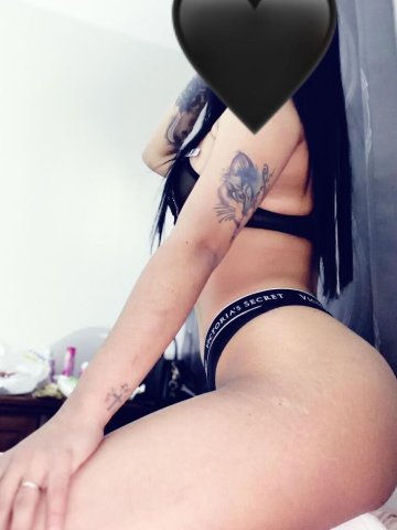 Chica caliente. No police, hago verificacion por facetime o wassap. - 30 - 1