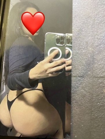 😈😈Hello daddy 😘 my name is Adriana, only AVAILABLE for this week 🤩🤩 - 26 - 1