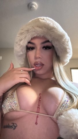 cumin 2 your city 🌆 make a SPLASH with Daisyyy 💦🌼 IN/OUT AVAILABLE 25/8 😌 WET exotic mixxx🌶 pretty N petite 💅 fiesty hot N sloppy 😛 - 23 - 1