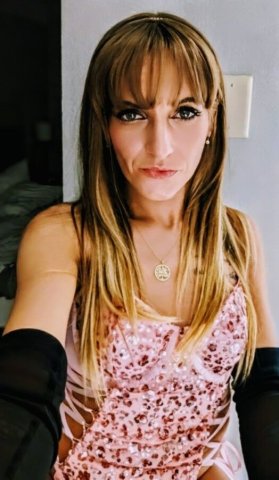 NEW PICS! OFFERING INCALLS & OUTCALLS - 31 - 1