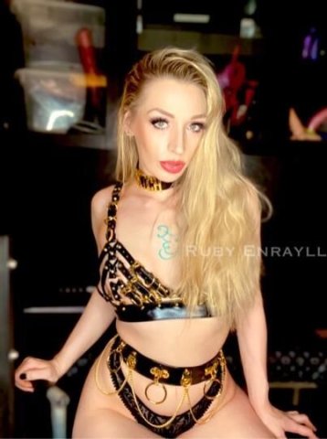 Hottest Dominatrix in Seattle - Professional Dungeon - Surrender to Mistress Ruby and Explore BDSM - 27 - 1