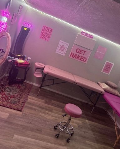 ✨🤲🏽😩LUXURY MASSAGES Convient professional services 📍1 Min from 270/NLindbergh ✨🤲🏽😩 •SUPER WARM STUDIO •SAFE •CLEAN ENVIROMENT - 30 - 1