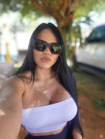 New in town 🇨🇴 Colombian beauty 🔥Sweet face… dangerously tempting energy 😈I may look innocent, but once we meet… you’ll understand the heat 😈😈😍 you will have the best sex and oral sex of your life papi. - 27 - 1