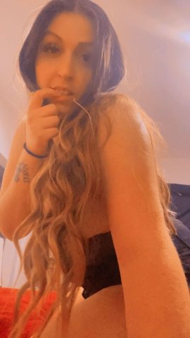 Sexy Latina SQUIRTER 💦😻🩷😘 Available NOW - 30 - 1