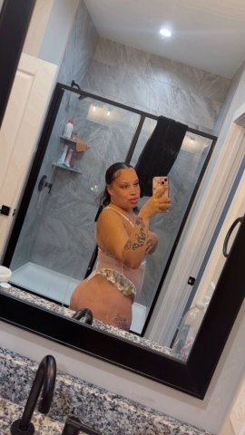 Dont miss out ! ft shows & content ✨Magical Experience✨🌸 come enjoy 🥰 Slippery When wet 💦 dont miss out 💫 - 29 - 1