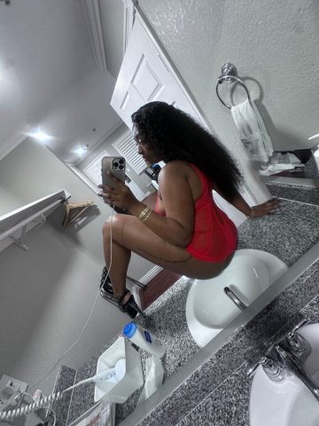 your favorite vegas playmate 🩷🌸 - 21 - 1