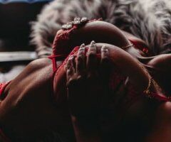 Eugene escorts - Sexy Hot Chocolate ready to melt for you! - 30