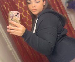 IN tOwnn🫦🍑🍑 S0fT skin PreTty 😍 fAcEe. //sh0rt StaYy** hurry cUm SEE mehH - 22 - Image 5