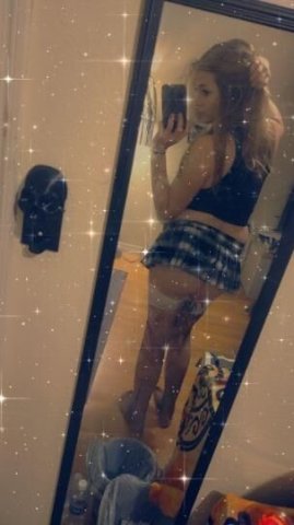 come hang out in my playroom, fetish friendly 🫦👅 - 27 - 1
