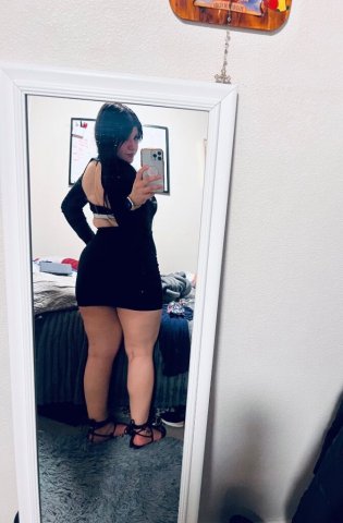 Colombian available for incall/outcall and car date - 28 - 1