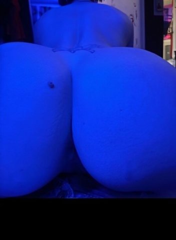 Come and get it boys ask about my specials tonight is the last night - 36 - 1