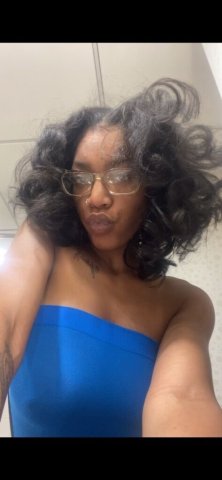 “Romance in my veins, confidence in my walk.”💋🌺 READ AD BEFORE CONTACTING❗ - 24 - 1