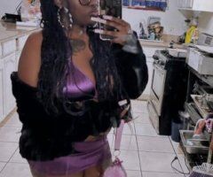 Palmdale/Lancaster escorts - $100 Special💜 - 25