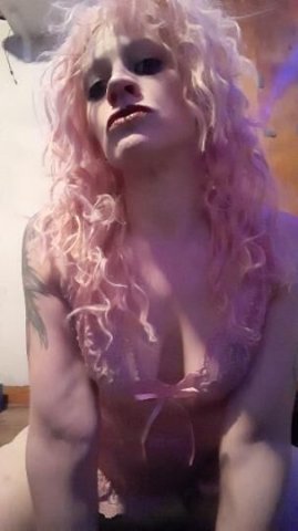Hey babes Zoe here in Merrillville for a bit. Horny wet and waiting for you daddy - 41 - 1