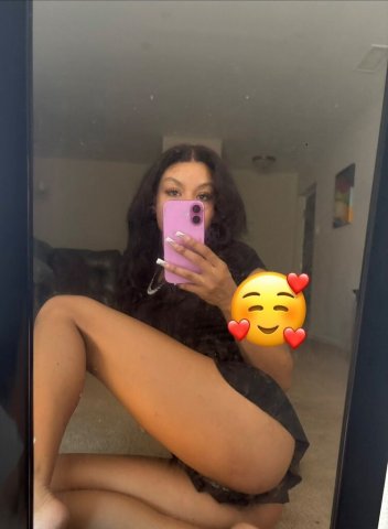 In town for a few days. Available 24/7 in and outcall. Serious inquiries please - 27 - 1