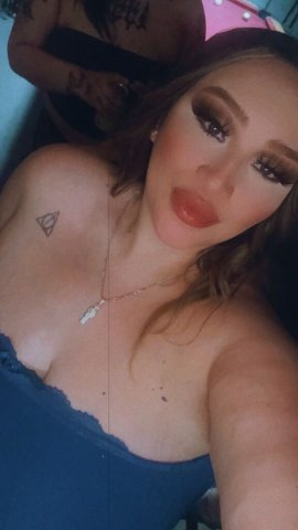 pretty light skin Latina💛 - 25 - 1