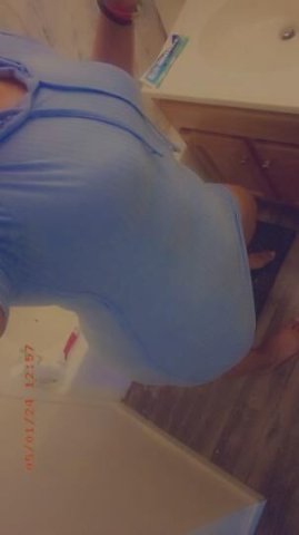 Backrubs On Demand 🥰😍 - 29 - 1