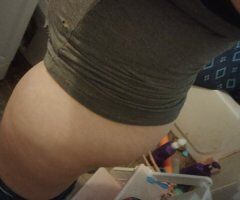 thick thighs and green eyes 😍 - 28 - Image 5