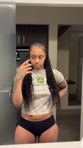 2 days till I leave BRING THIS FINE SHYT IN YOUR NEW YEAR🥳🥰 - 24 - 1