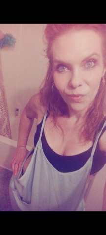 I'm a hot, sexy young girl new in town, available 24/7 💦🩷💙🫦🌹💗🫶🏻🥵😋🥰 - 37 - 1