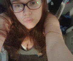 thick thighs and green eyes 😍 - 28 - Image 4