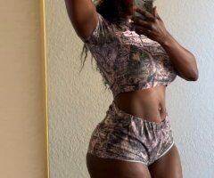 Cali Baddie 🌴 ✈ SFL🩷🩷🩷THERES ONLY 0NE ME! in not on commercial babes😘 🫱🏾‍🫲🏼 - 24 - Image 1