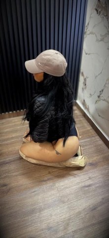 Sexy Latina. Back again to give you the best service like before. I took a vacation, but I'm ready now. - 30 - 1