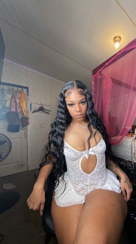NEW IN TOWN💦 young tight wet pussy 👅COME SEE WHY THEY ALWAYS COME BACK 😍👅 INCALL AND OUTCALL - 21 - 1