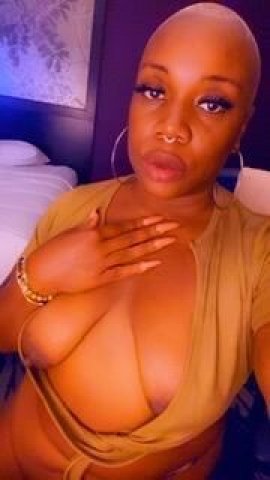 extra Wet Milf***Outcalls only* - 40 - 1