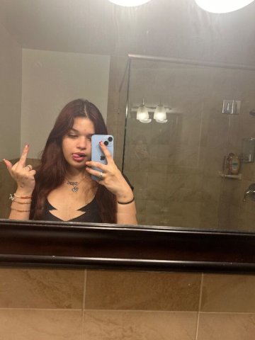 emo cute girl looking to have fun💦 - 21 - 1
