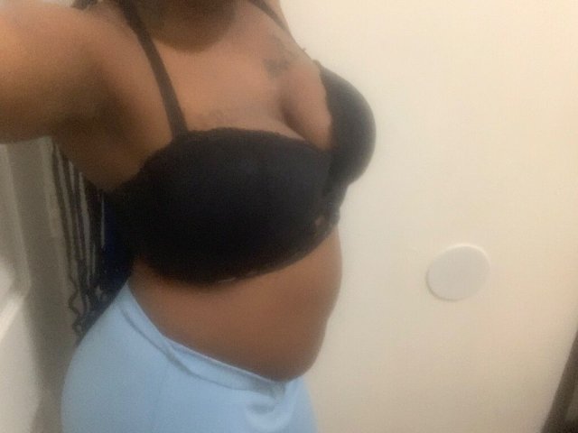 iif yu wanna have sum fun over the phone hit me up🍑💦 doing cardates - 19 - 1