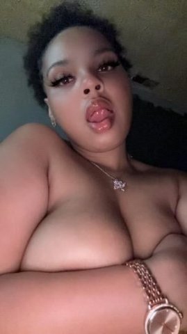 Caramel Conplexion 😍 Gets Extremely Wet 💦 Kinky & Nasty 😏 $100 Head Car Visits❗👀For Regulars .. Hit Me 📲 - 24 - 1
