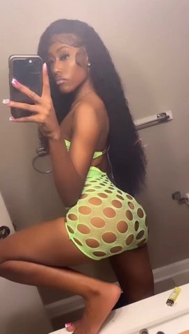 $100 QV OUTCALL SPECIALLLSSSSS💰ATTENTIVE HEAD GIVER 💦⏰ SUPER WET AND SLIPPERY💦💦READY TO PLAY 🌊 COME PLAY WITH CHYNA 💕💦⭐ - 21 - 1