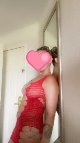 Looking to relax 🥰... A sensual soft touch sounds pleasant!! - 36 - 1