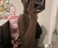 Charlotte escorts - Yes im available! snow deals 100$ Car date in client car - 21