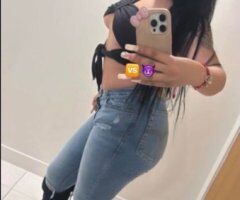 Latina babe - 23 - Image 2