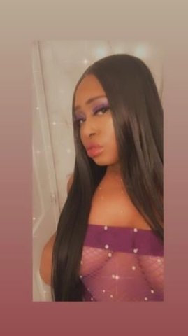 I HEARD 👂HARRISBURG 🍫💲WANTS ME IN TOWN  Pre book and i be there Saturday 🚕🧴❄🌨👸🏽👸🏽👸🏽 - 28 - 1