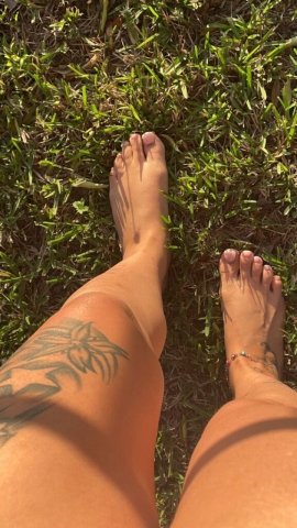 IN AND OUT AVAILABLE CALL/TEXT NOW 😘 - 26 - 1
