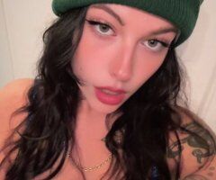 Myrtle Beach escorts - huge boobs, tiny waist, tattoos, slave, black hair 20's - 22