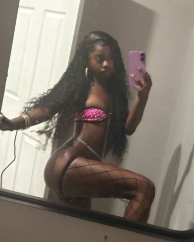 PETITE CHOCOLATE HOTTIE🎀QV INCALL SPECIAL 😈DEPOSIT REQUIRED FOR OUTCALLS! ✅ASK ABOUT MY CONTENT & SQUIRTING FT SHOWS!💦😏 - 18 - 1