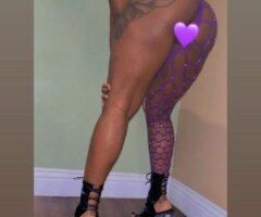 Palmdale/Lancaster escorts - $100Special💜 - 25