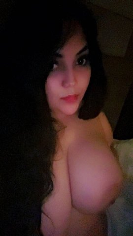 Snowed in pussy🥀 squirter 💦Phat ass/tits ❄🥳Party friendly - 25 - 1