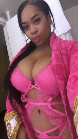 BUSTY BOMBSHELL BABE BACK IN TOWN TWO GIRL DUOS - 24 - 1