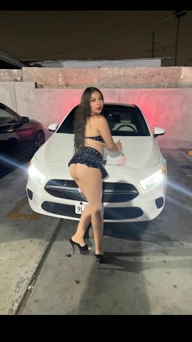 Slim thicc 4'11 latina - 21 - 1