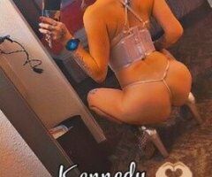 Kennedy with the prettiest Kitty in the Lou - 27 - Image 6
