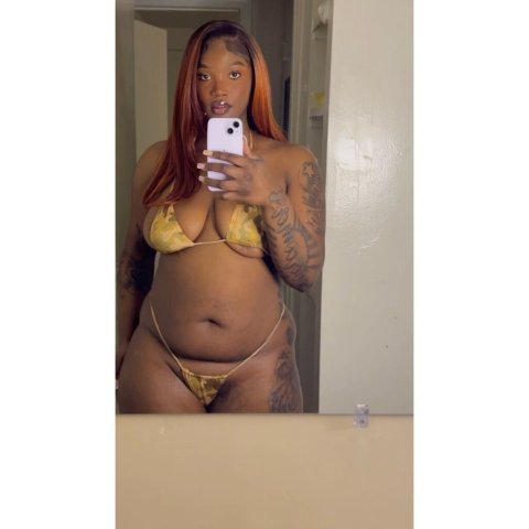 Outcall Available - 28 - 1