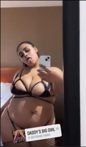 JUICYYY THE FREAKKK LOCATED OVERLAND PARK 📍📍INCALLs /// OUT CALLS REQUIRE DESPOSIT 🥰 - 24 - 1