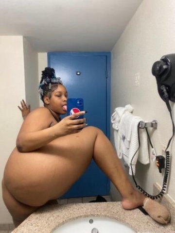 HERE FROM DETROIT CATCH ME WHILE YOU CAN 🩷 OUTCALLS ONLY - 21 - 1