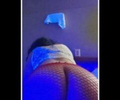 End ur boring monday night and cum party and play with this sexy gothic chick - 36 - Image 3